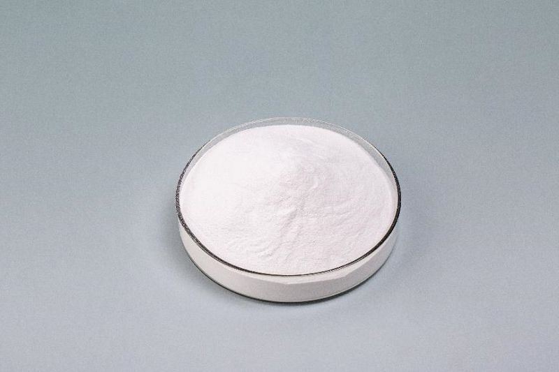 Can hexagonal boron nitride be used as an additive for refractory raw materials?
